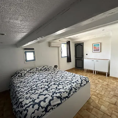 Casa de hóspedes Dans Maison Familiale Saint-Laurent-du-Var
