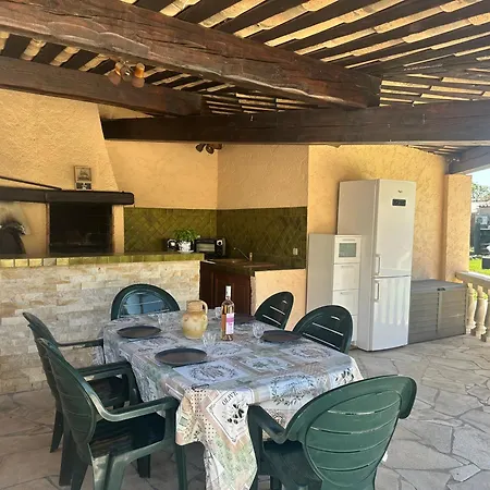 Dans Maison Familiale